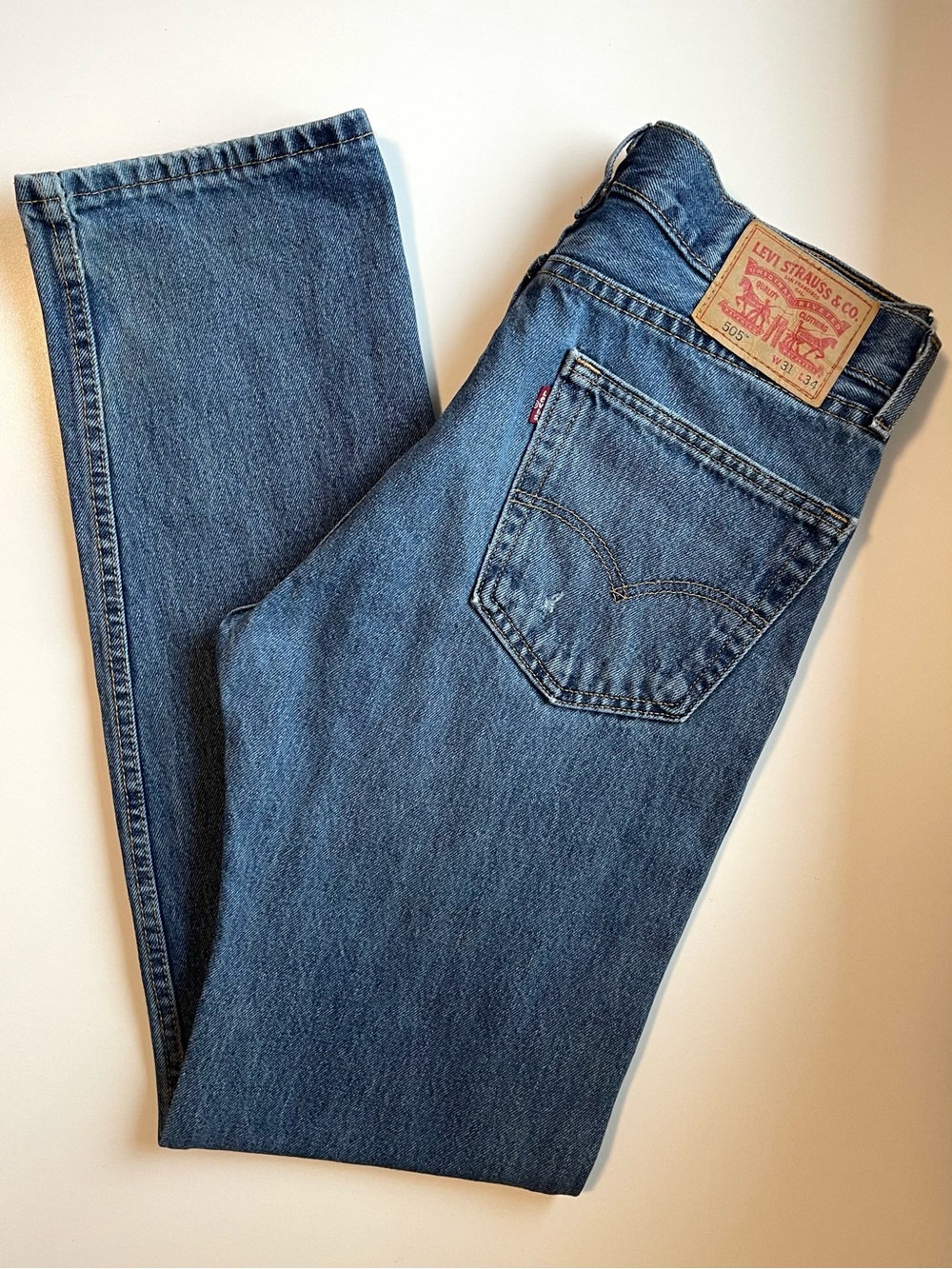Levi's 501 Straight Leg Jeans - Regular Fit & Medium Wash - Size 31 | 34